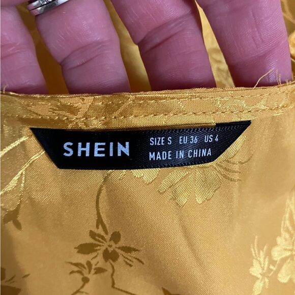 Golden Yellow Crop Top Sz Small SHEIN - Picture 5 of 9